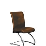 Chaise visiteur en cuir gea brandy Strong Auguste piètement luge