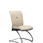 Chaise visiteur en laine hallingdal beige Strong Auguste piètement luge