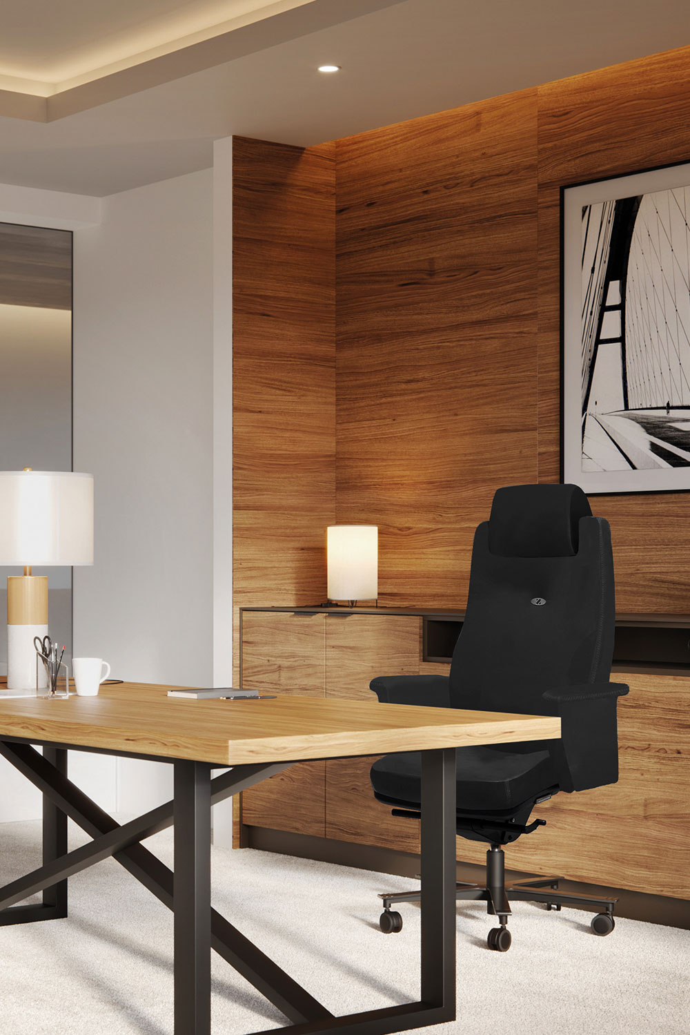 Fauteuil de direction ergonomique Lead Ernest + en cuir, made in France de chez Navailles. Adapté à tous types de bureau, fauteuil de grande qualité avec accoudoirs fixes
