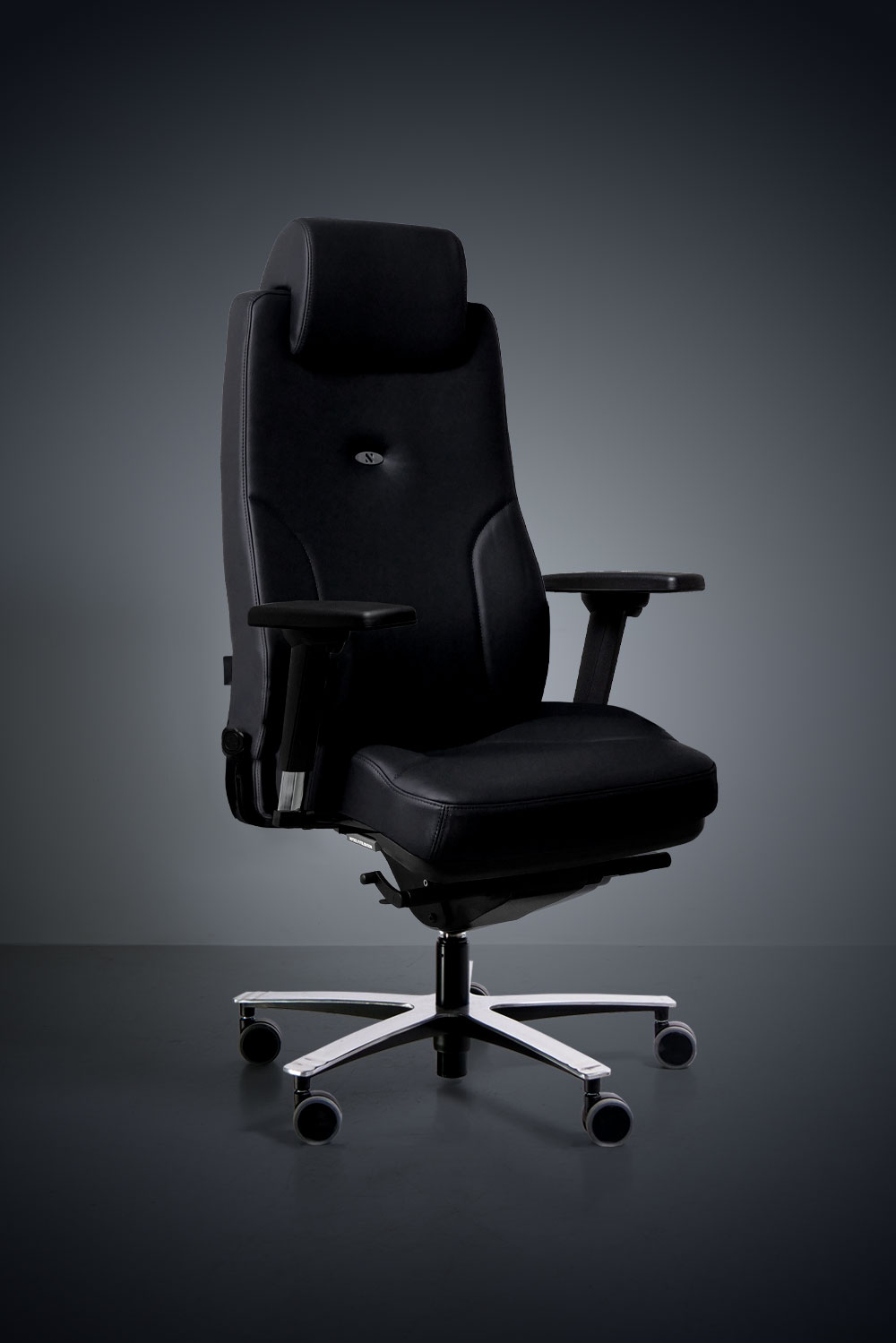 Fauteuil de bureau fabriqué en France Lead Ernest 24.24 cuir noir
