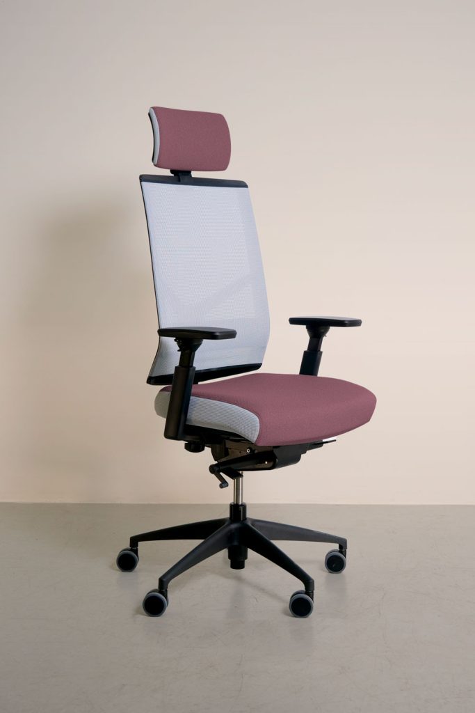 Fauteuil de bureau ergonomique en tissu rose Great Marcel Resille de trois Quart NAVAILLES