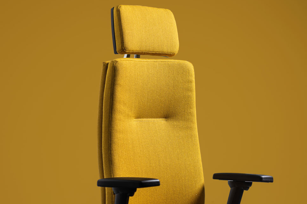 Chaise de bureau jaune ergonomique réglable article gamme Navailles