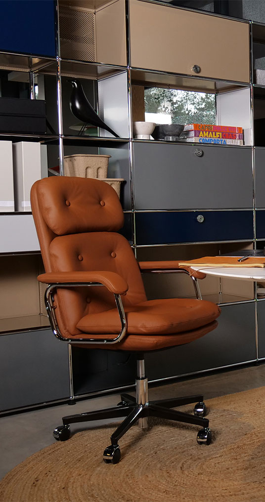 Magnifique fauteuil de bureau vintage dans bureau moderne Navailles