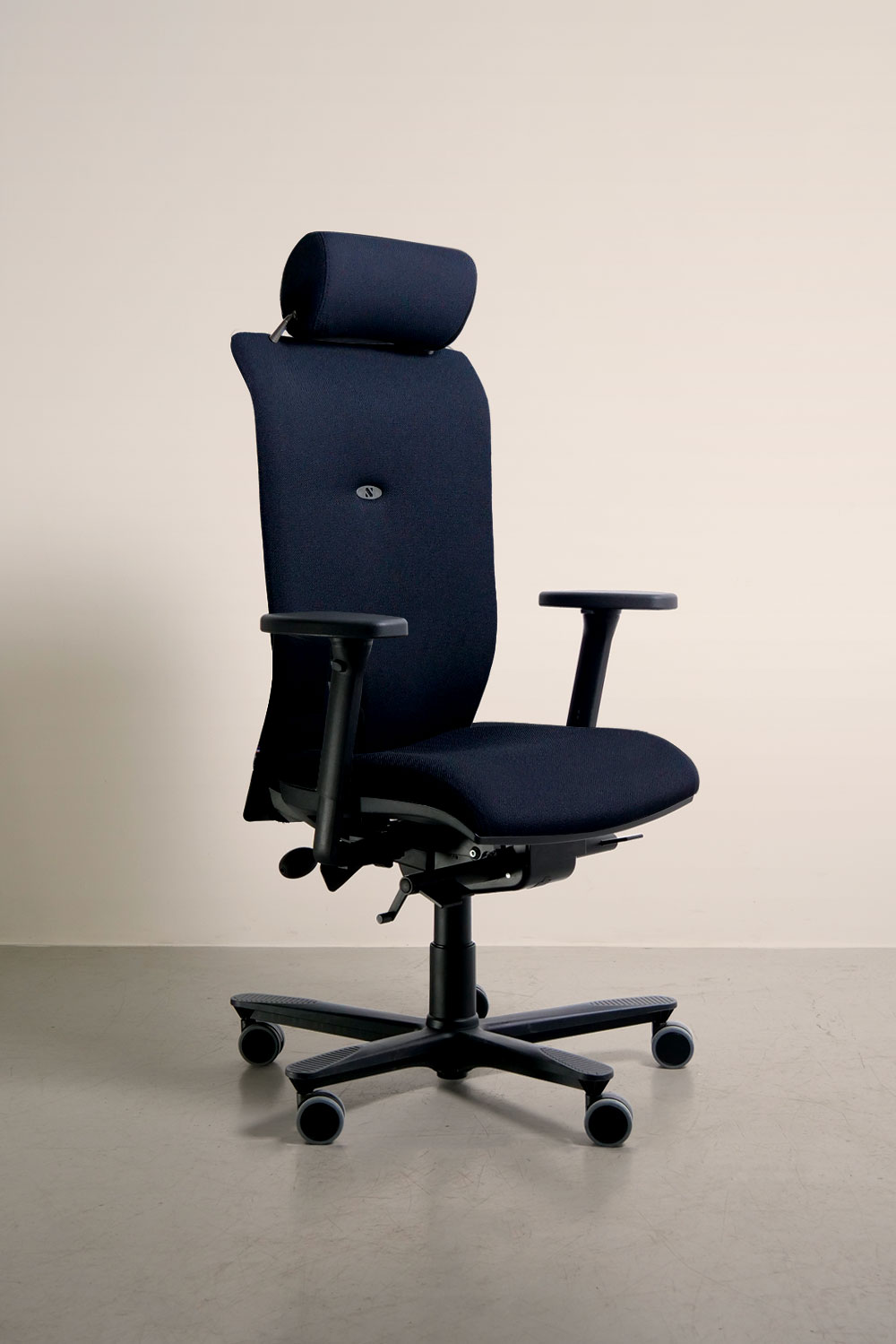 Fauteuil de bureau ergonomique réglable Strong Auguste en tissu de trois Quart NAVAILLES