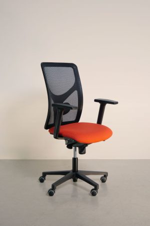 Chaise de bureau ergonomique en tissu orange Happy Suzanne de trois Quart NAVAILLES