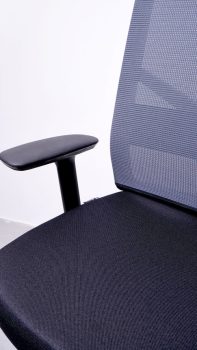 assise confotable vue de haut du fauteuil de bureau great marcel resille