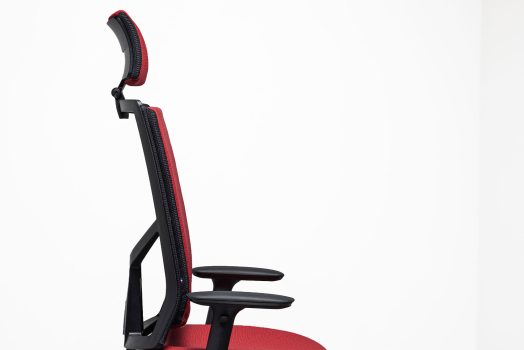 photo de profil du fauteuil ergonomique great marcel garni cura rouge