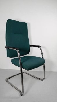 vue-entiere-chaise-visiteur-king-edgard-pietement-luge-laine-steelcut-trio-vert