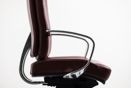 photo de profil fauteuil de direction king edgard plus en cuir gea cognac avec des détails fins en aluminium
